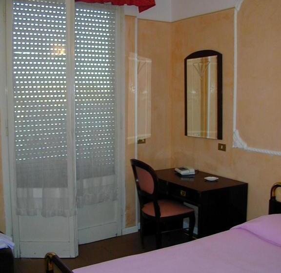 اتاق استاندارد چهار تخته, Residence Maria Grazia