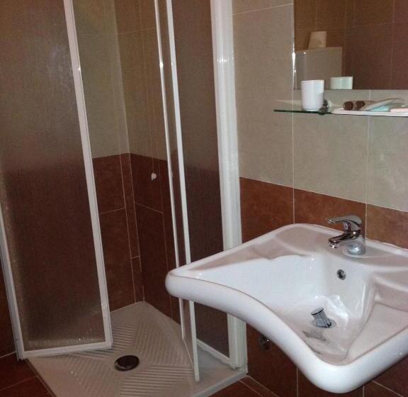 اتاق استاندارد چهار تخته, Residence Maria Grazia