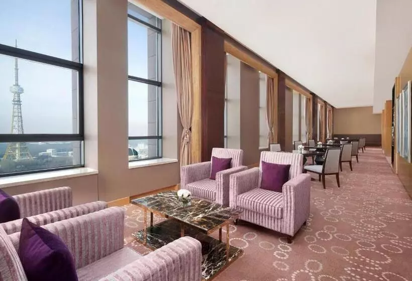 キングサイズベッドのクラブルーム, Sheraton Daqing