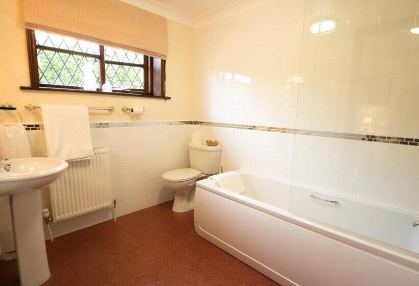 Семейный Номер, Strenneth