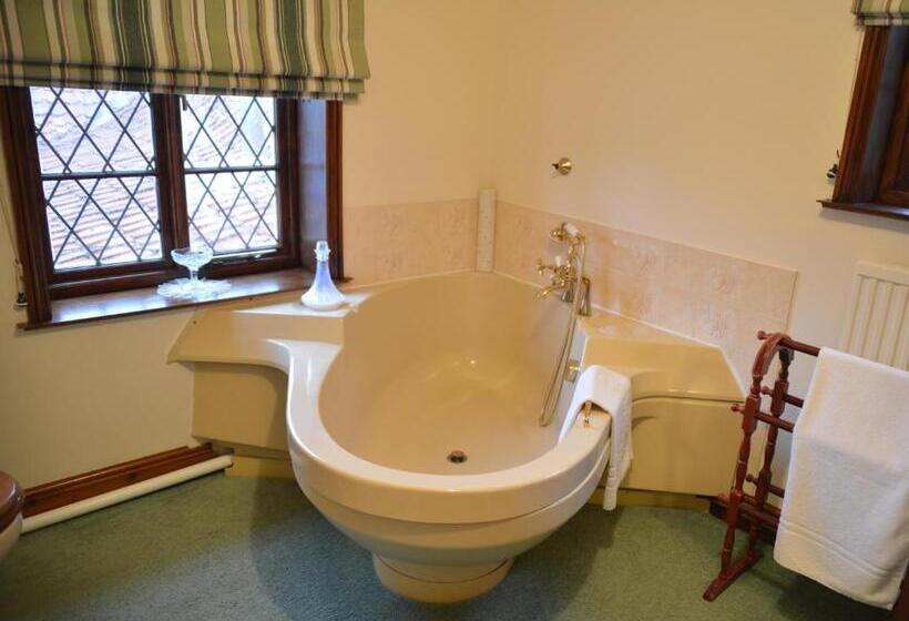 Номер Deluxe, Strenneth