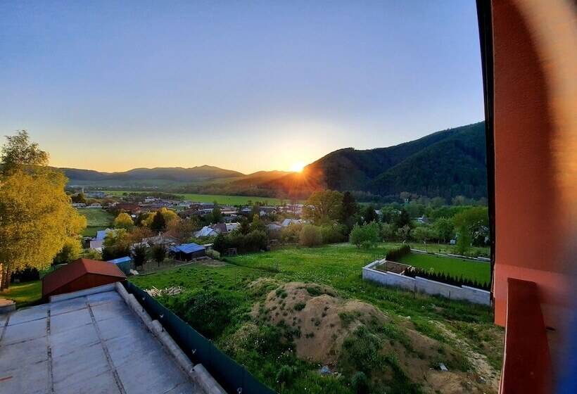 غرفة ديلوكس مطلة على الجبل, Vila Viktoria