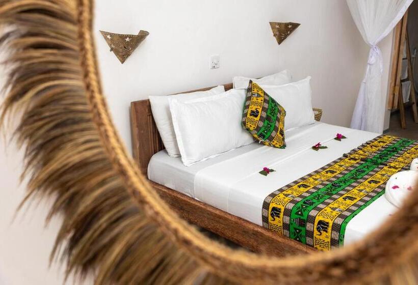 חדר סטנדרט לשלושה עם נוף לגינה, Natural Garden Boutique