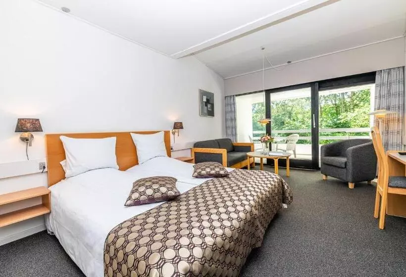 Perhehuone, Strandhotel Balka Søbad