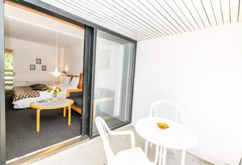 Standard Kolmen Hengen Huone, Strandhotel Balka Søbad