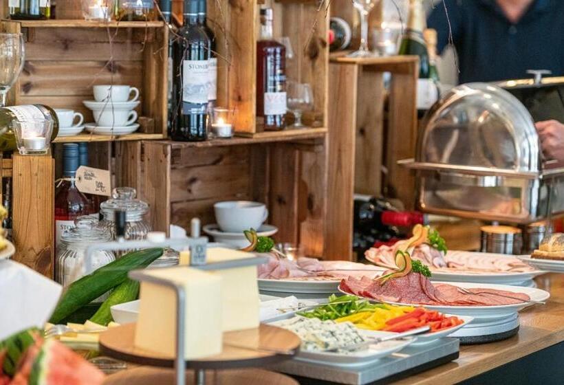 Номер Стандарт Трехместный, Strandhotel Balka Søbad