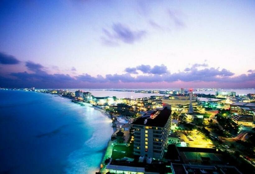 Huoneisto 1 Makuuhuone Allasnäkymä, Oceanfront Condo At Voted Best Cancun Sandy Beach