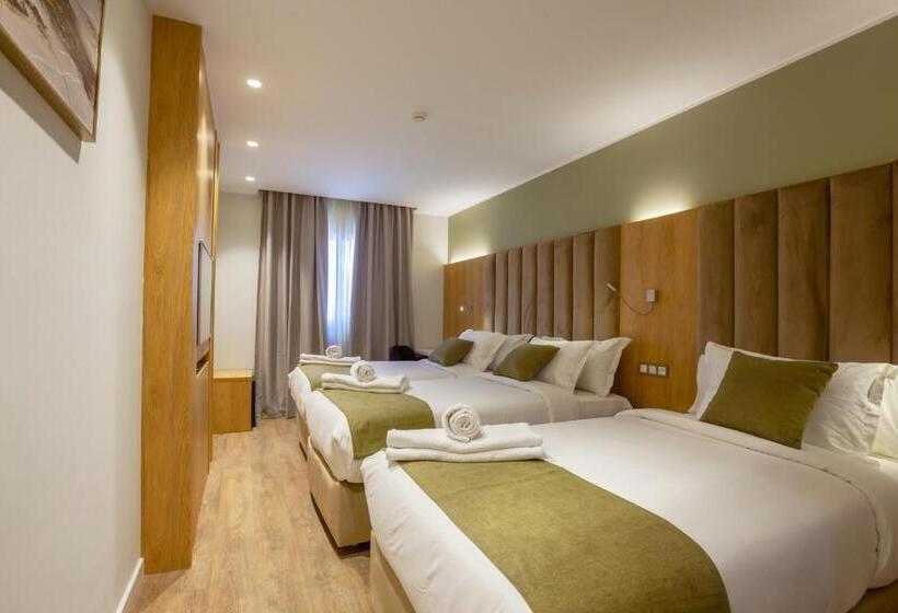 اتاق استاندارد سه نفره, Ibiris