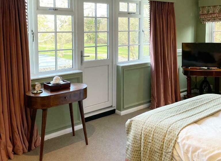 스탠다드 룸 킹사이즈 침대, Worlington Hall