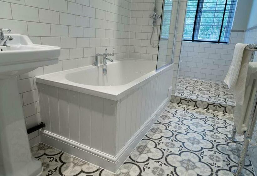 스탠다드 룸 킹사이즈 침대, Worlington Hall