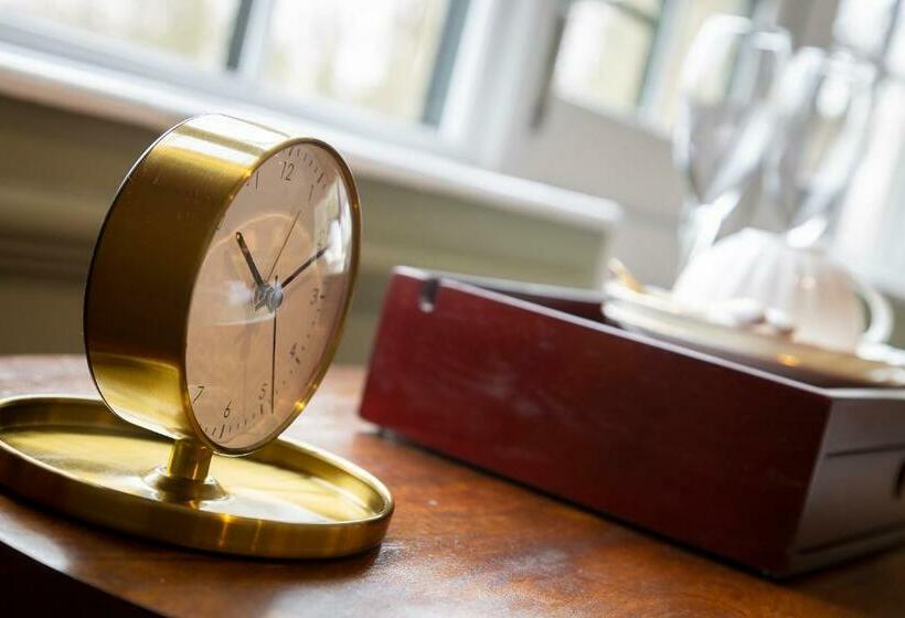 스탠다드 룸 킹사이즈 침대, Worlington Hall