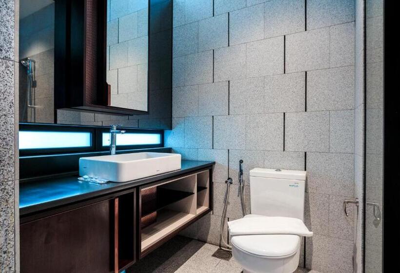 استودیوی لوکس, Star Residence Klcc