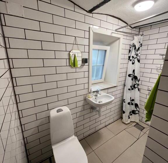 带共用浴室的标准房间, Billund Bnb