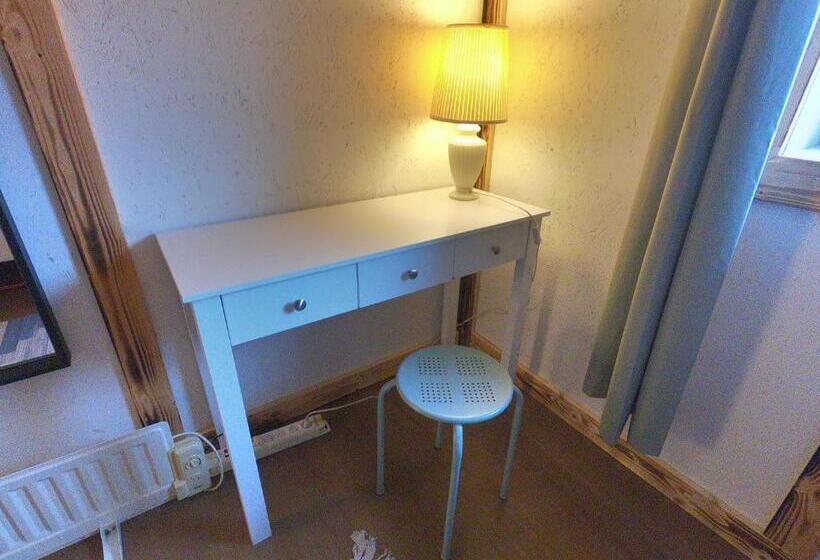 带共用浴室的标准房间, Billund Bnb