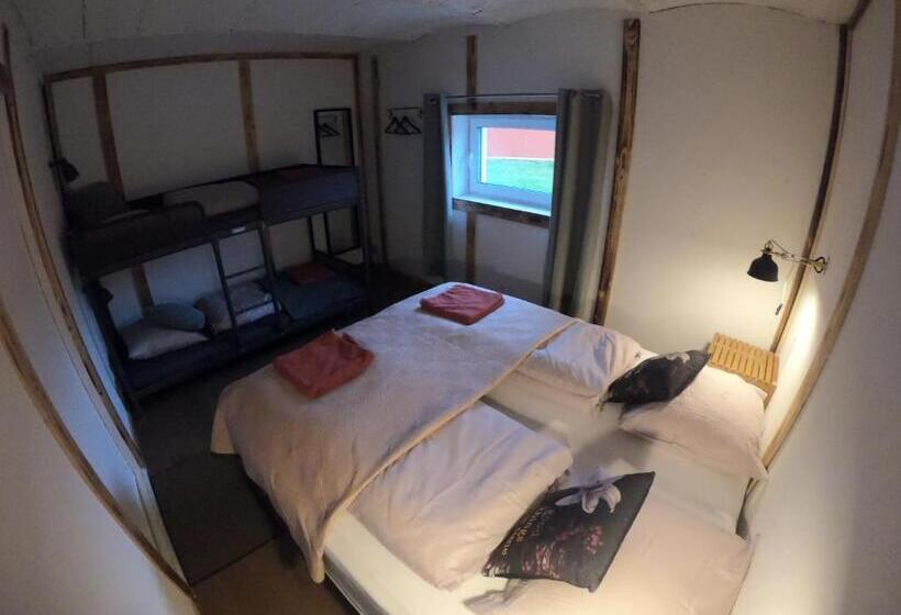 家庭房间共用浴室, Billund Bnb