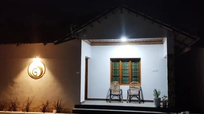 デラックスルーム, Srishty Garden Resorts