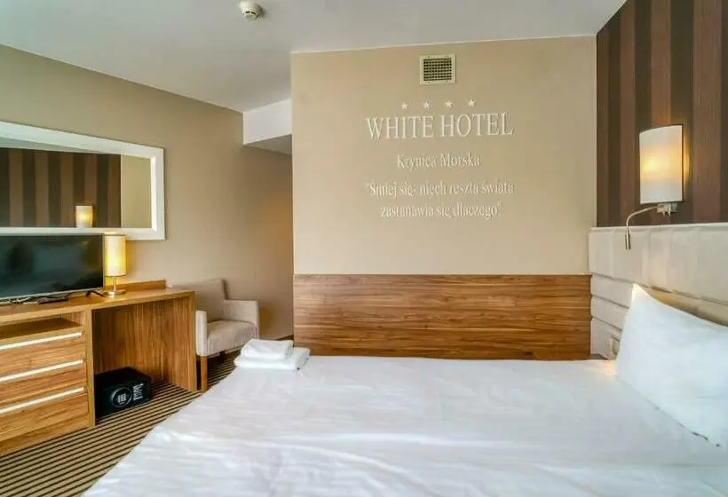 景色の見えるデラックスルーム, White