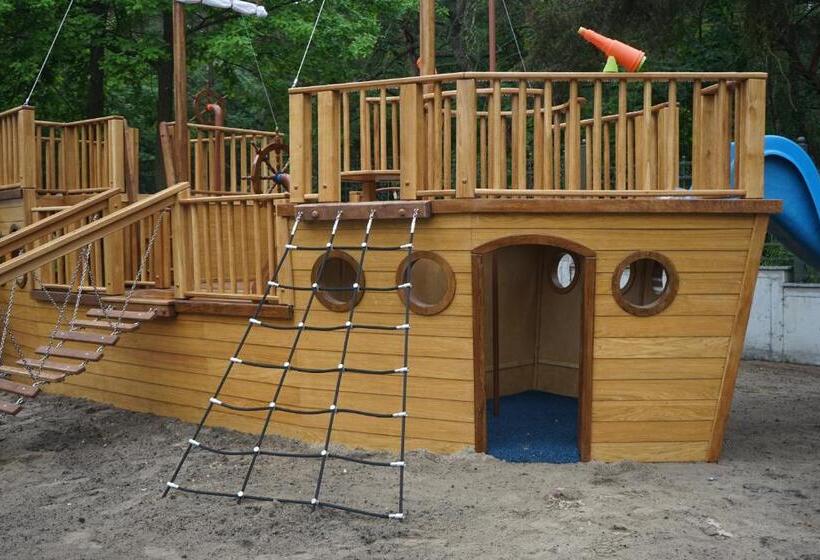 デラックススタジオ, White