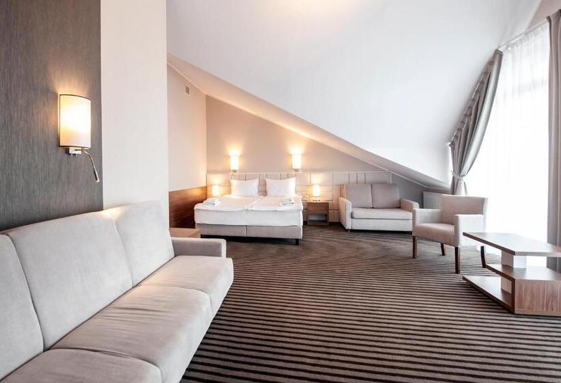 ファミリールーム, White