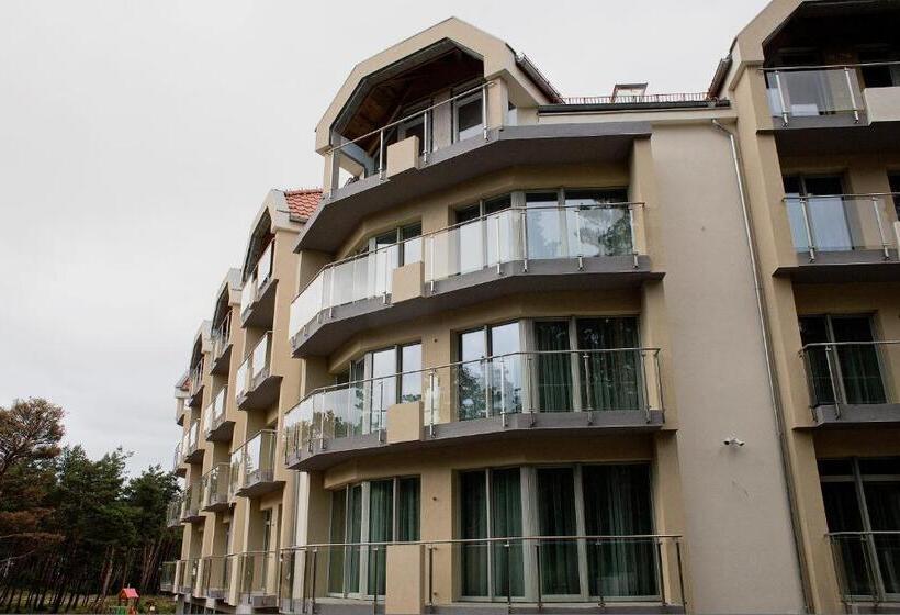 スタンダードルーム, White