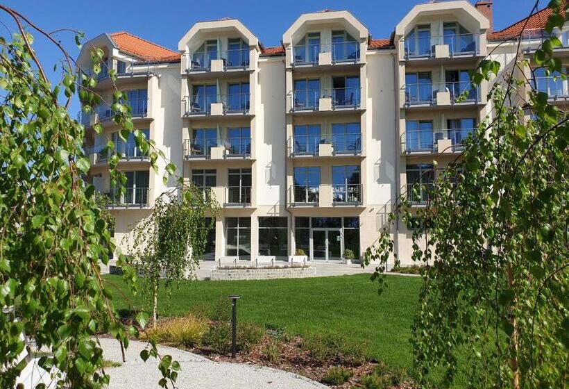 バルコニー付きデラックスルーム, White