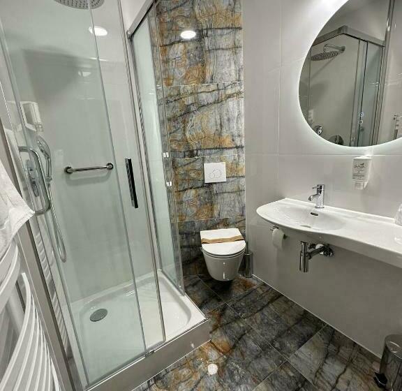 اتاق استاندارد یک نفره, Kresowianka