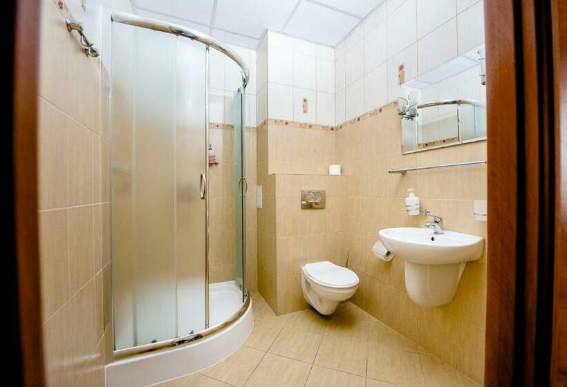 חדר סטנדרט יחיד, Stal