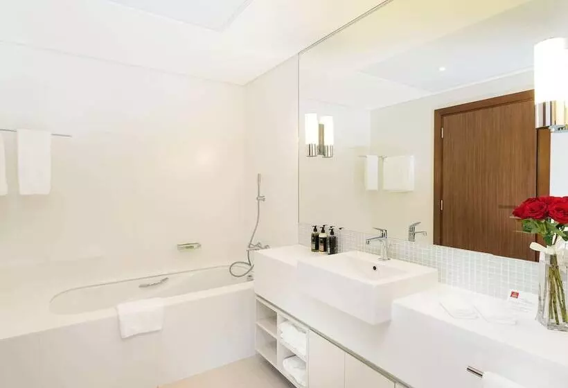 Executive-huoneisto 3 Makuuhuonetta, Adagio Abu Dhabi Al Bustan