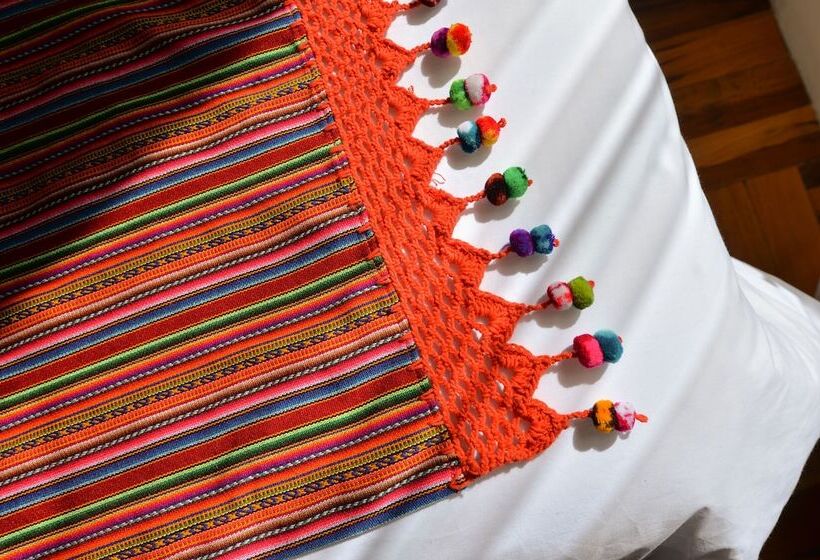 חדר סטנדרט לשלושה, Atlantis Hostal