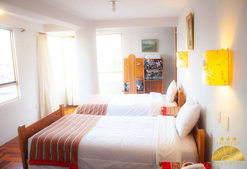 חדר סטנדרט לשלושה, Atlantis Hostal