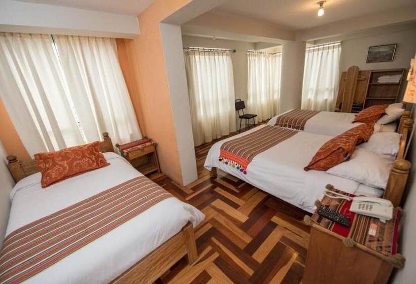 חדר משפחתי, Atlantis Hostal