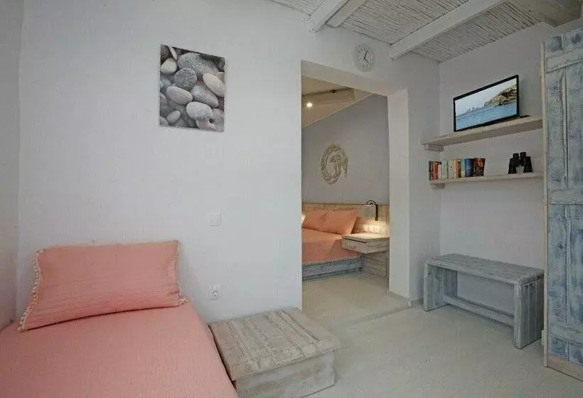 Premium-studio, Bella Vista Design Studios