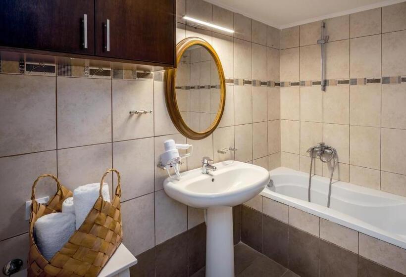 침실 2개 아파트, Camelot Royal Beds By Estia