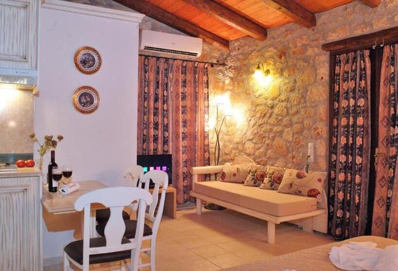 스탠다드 스튜디오 (테라스구비), Camelot Royal Beds By Estia