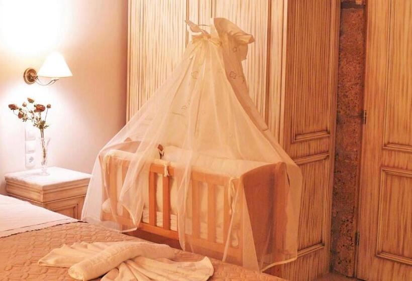 스탠다드 스튜디오 (테라스구비), Camelot Royal Beds By Estia