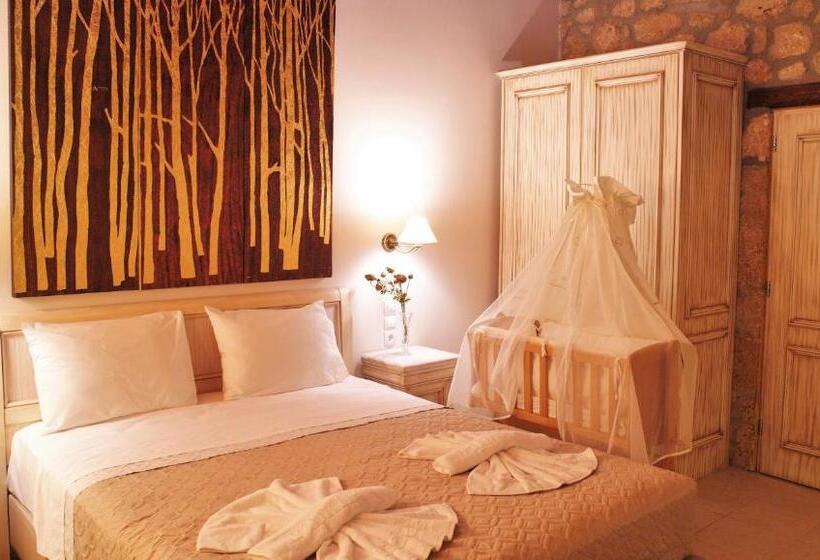 스탠다드 스튜디오 (테라스구비), Camelot Royal Beds By Estia