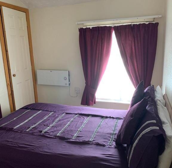 غرفة أساسية, Alondra