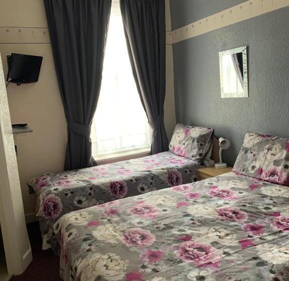 غرفة عائلية, Alondra