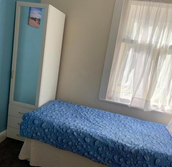 غرفة قياسية فردية, Alondra