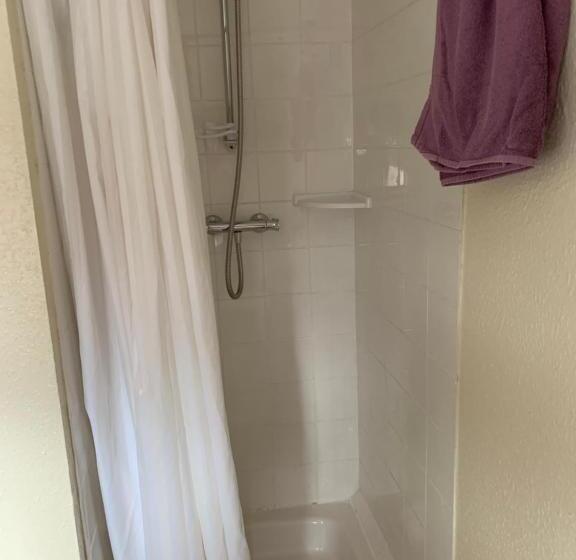 غرفة إقتصادية ثلاثية, Alondra