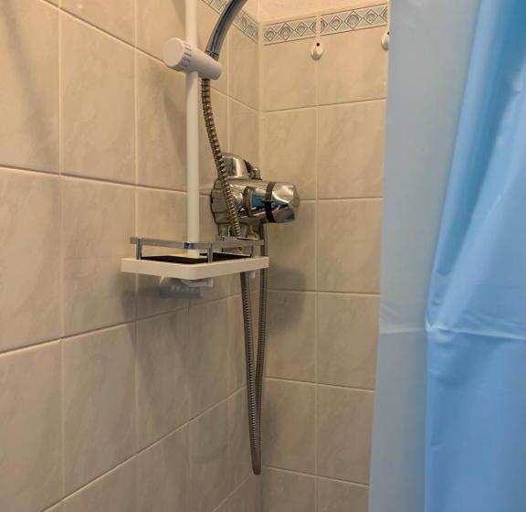 غرفة قياسية, Alondra