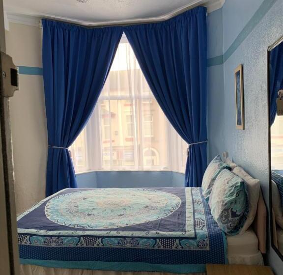 غرفة قياسية, Alondra