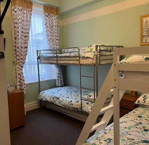 غرفة عائلية, Alondra