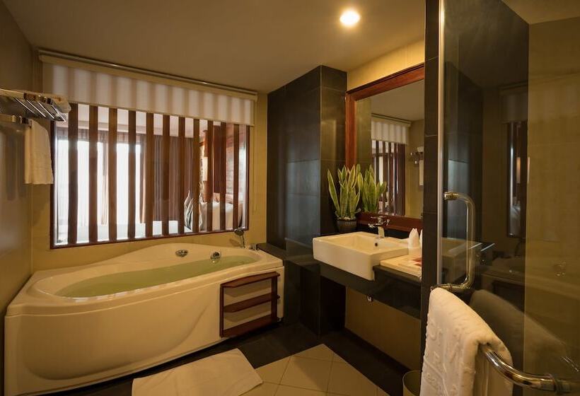 سوئیت کلاب, Angkor Miracle Reflection Club