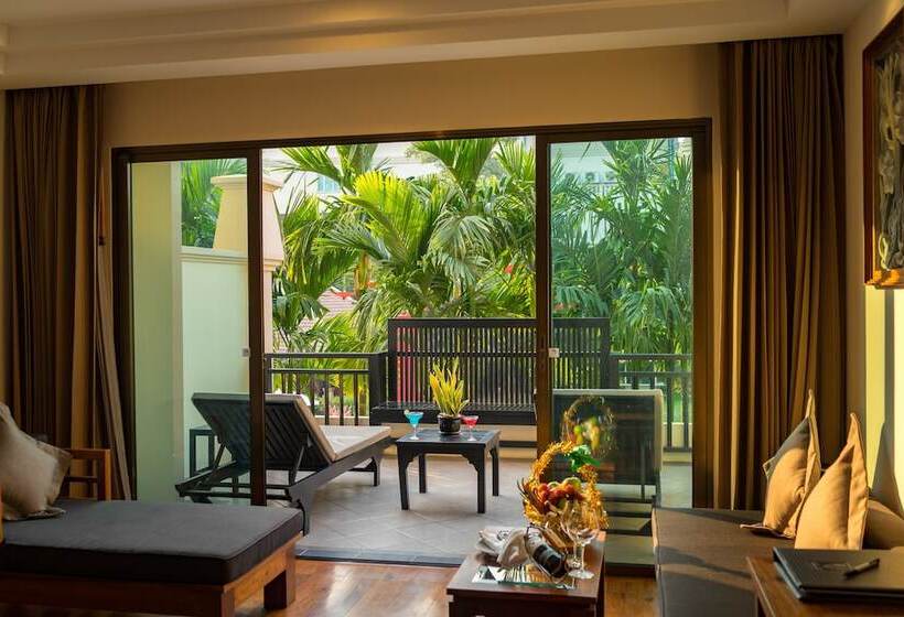 اتاق لوکس با بالکن, Angkor Miracle Reflection Club