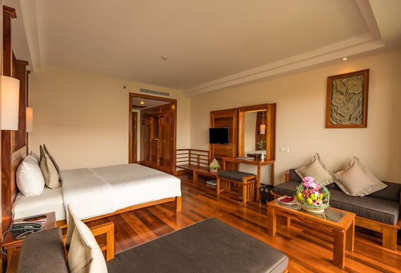 اتاق لوکس با بالکن, Angkor Miracle Reflection Club