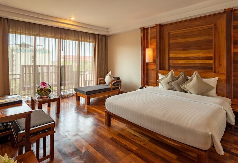 اتاق لوکس با بالکن, Angkor Miracle Reflection Club