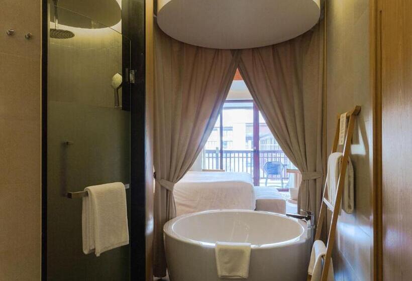 חדר מלכותי, Angsana Xian Lintong