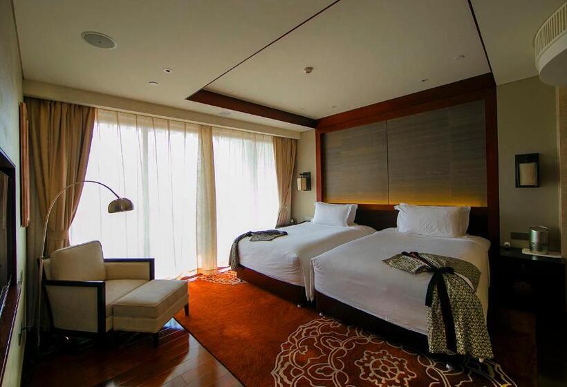 חדר מלכותי, Angsana Xian Lintong