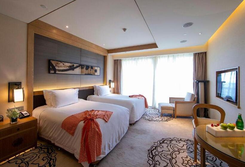 חדר מלכותי, Angsana Xian Lintong